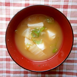 白菜・豆腐の味噌汁